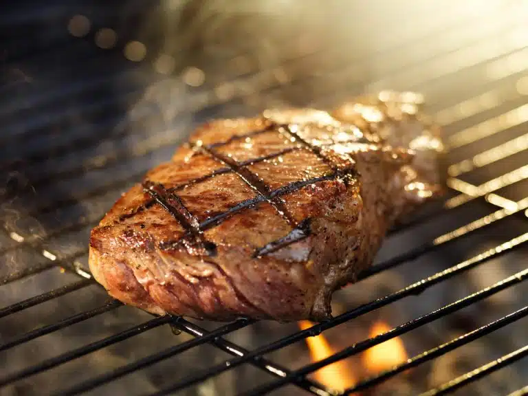 How to Tell When Your Grilled Steak is Done